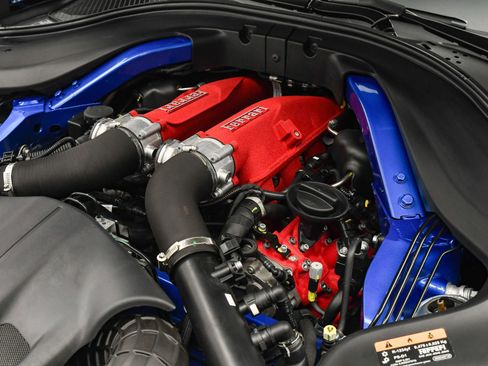 Used 2025 Ferrari Roma Spider image 34