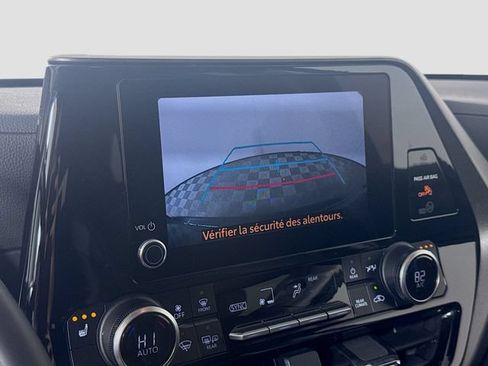 Certified 2024 Toyota Highlander XLE AWD/4WD image 23