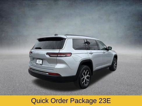 Used 2024 Jeep Grand Cherokee L Limited w/ Luxury Tech Group II image 6