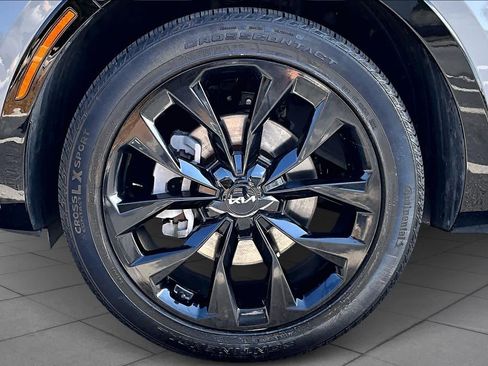 Used 2022 Kia Sorento SX image 11