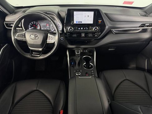 Used 2023 Toyota Highlander XSE AWD/4WD image 13