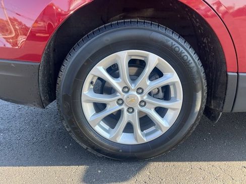 Used 2018 Chevrolet Equinox LT image 22
