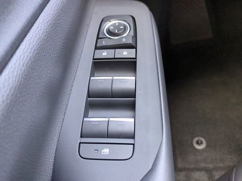 New 2026 Toyota Prius Plug-In Hybrid FWD image 23