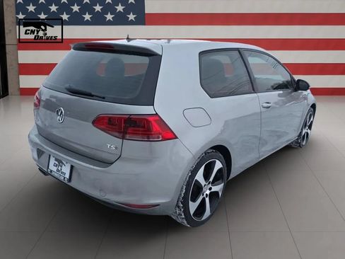 Used 2016 Volkswagen Golf S FWD image 5