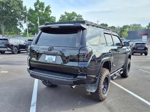 Used 2019 Toyota 4Runner TRD Off-Road Premium AWD/4WD image 4