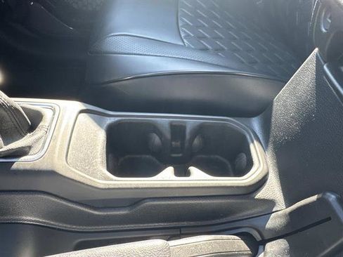 Used 2019 Jeep Wrangler Unlimited Sport S image 38