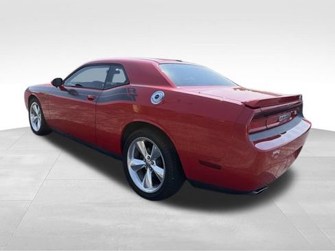 Used 2014 Dodge Challenger R/T RWD image 6