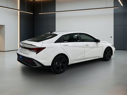 Certified 2026 Hyundai Elantra Sport FWD image 7