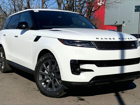 New 2025 Land Rover Range Rover Sport image 2