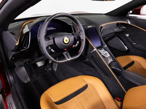 Used 2024 Ferrari Roma Spider image 4