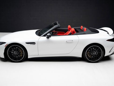 Used 2022 Mercedes-Benz SL 63 AMG 4MATIC image 18