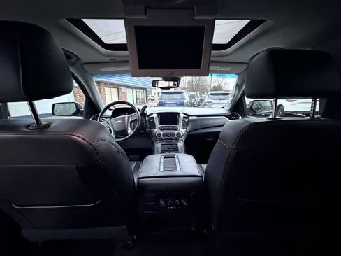 Used 2016 Chevrolet Suburban LT image 46