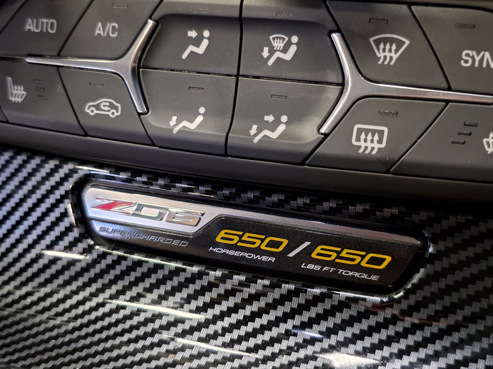 Used 2016 Chevrolet Corvette Z06 w/ 2LZ Preferred Equipment Group RWD image 6