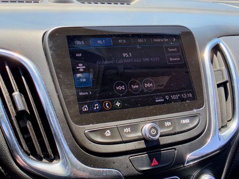 Used 2019 Chevrolet Equinox Premier FWD image 13