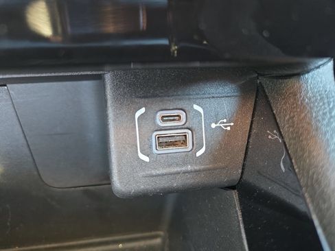 Used 2025 Jeep Compass Trailhawk AWD/4WD image 26