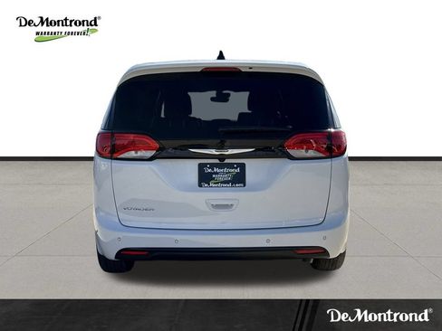 New 2026 Chrysler Voyager LX FWD image 6