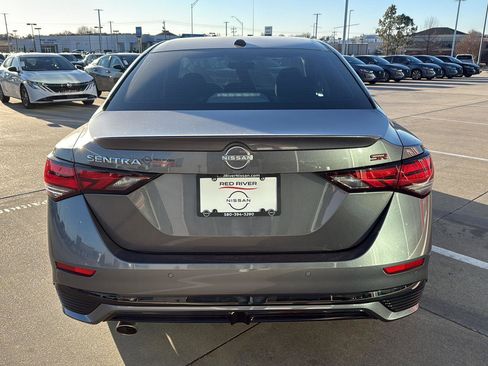 Used 2025 Nissan Sentra SR w/ Lighting Package image 7