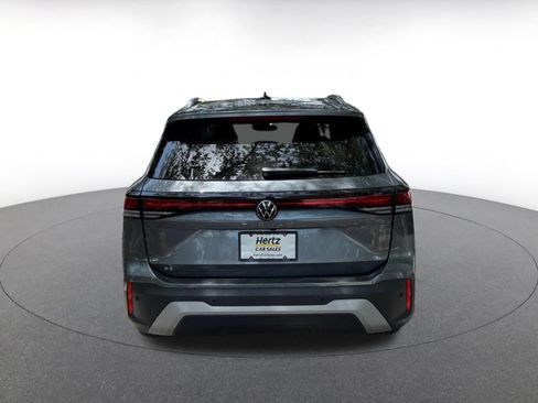 Used 2026 Volkswagen Tiguan SE FWD image 6