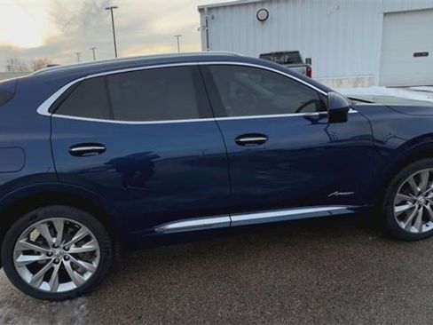 Used 2023 Buick Envision Avenir image 42