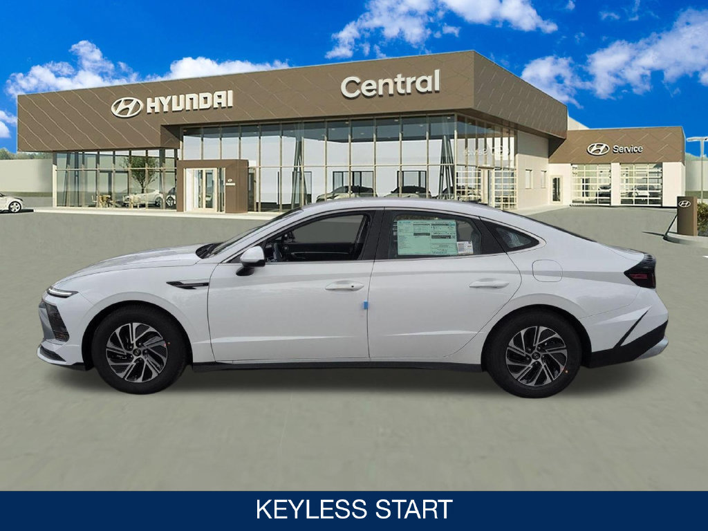 New 2026 Hyundai Sonata Blue FWD image 5