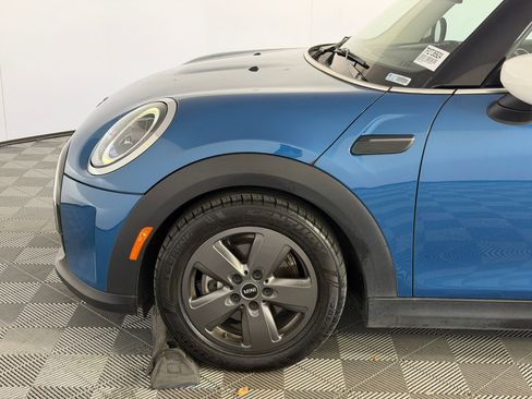 Used 2023 MINI Cooper 2-Door Hardtop image 11