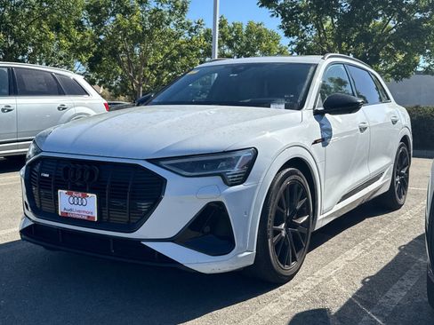 Used 2023 Audi e-tron Chronos w/ Chronos Package AWD/4WD image 2