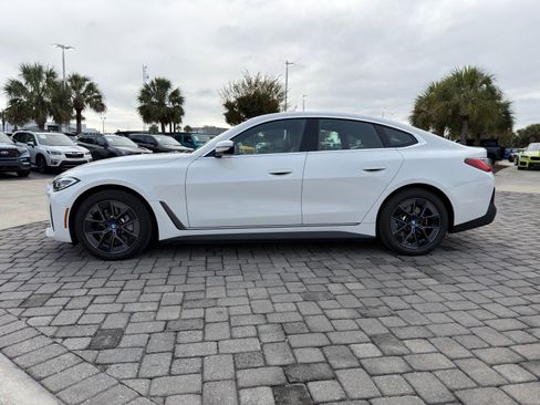 Used 2023 BMW i4 eDrive40 w/ Premium Package image 12