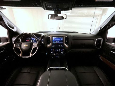 Used 2023 Chevrolet Silverado 2500 High Country image 13