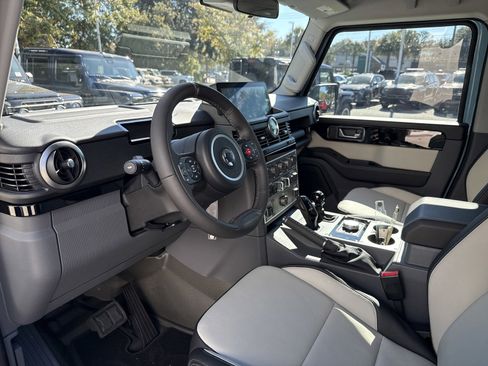 New 2025 INEOS Grenadier Fieldmaster Edition image 12