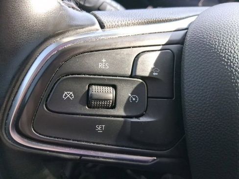 Used 2024 Buick Encore GX Sport Touring image 20