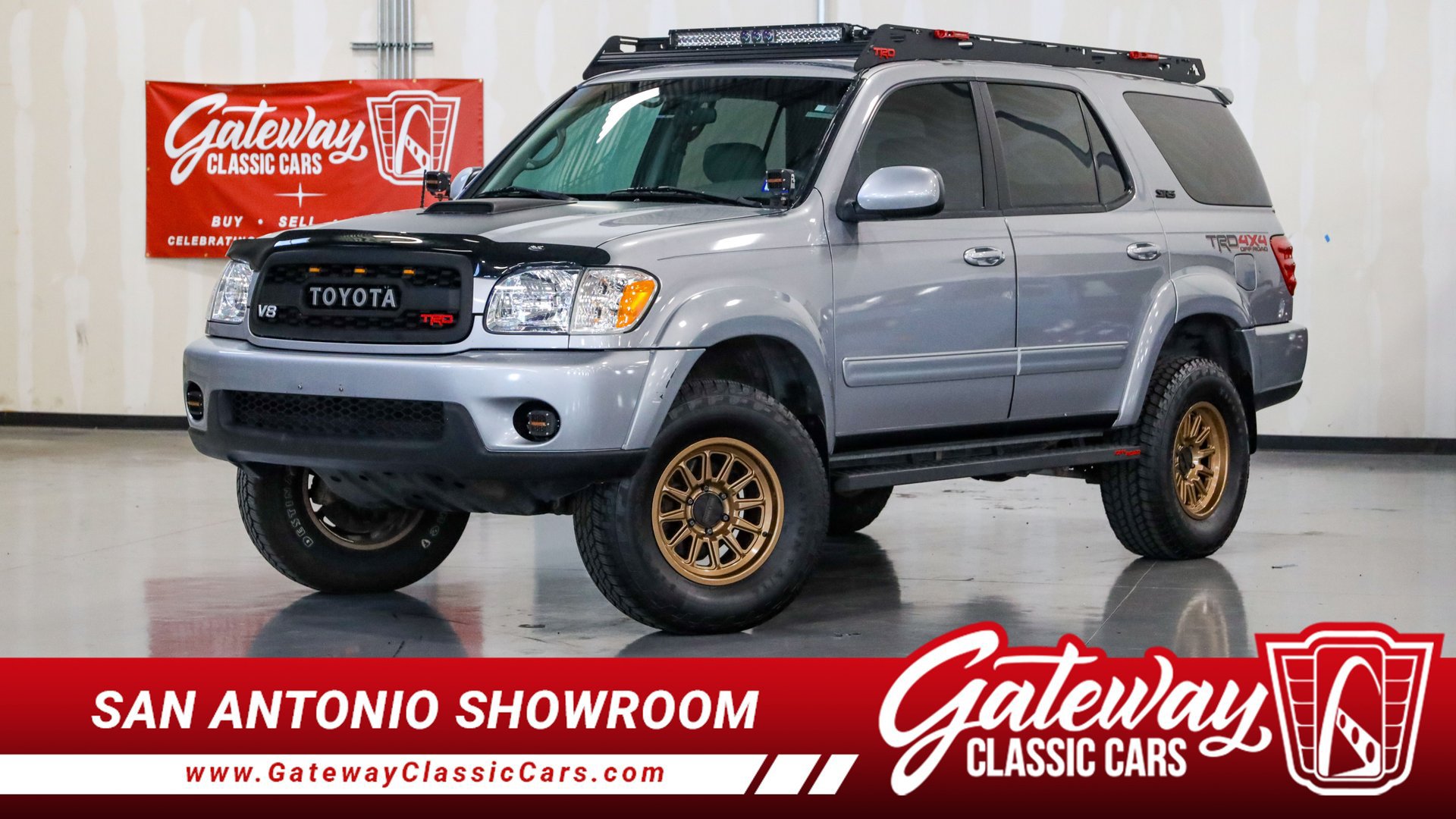 Used 2002 Toyota Sequoia SR5 w/ Alloy Wheel Pkg AWD/4WD image 1
