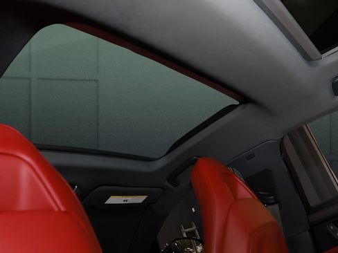 Used 2023 Porsche Panamera 4 Platinum Edition image 22