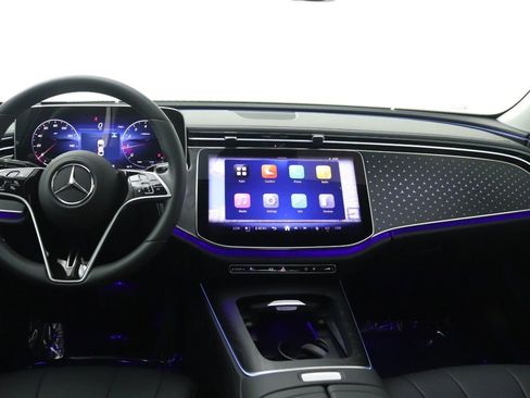 Certified 2025 Mercedes-Benz E 350 4MATIC Sedan image 9