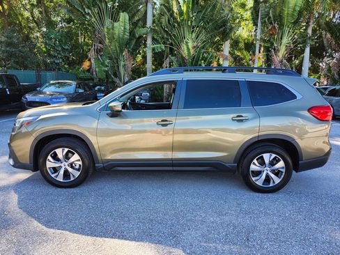 Used 2024 Subaru Ascent Premium w/ Convenience Package image 4