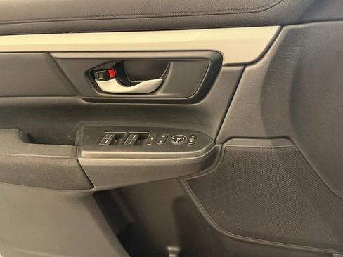 Used 2018 Honda CR-V LX image 23