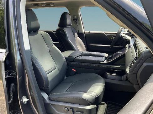 Certified 2025 INFINITI QX80 Pure AWD/4WD image 29