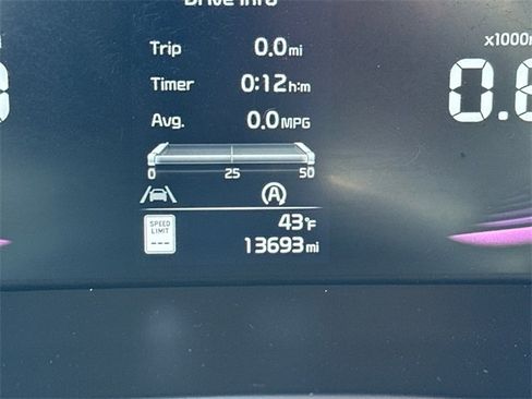 Used 2023 Kia Soul LX w/ LX Technology Package image 16