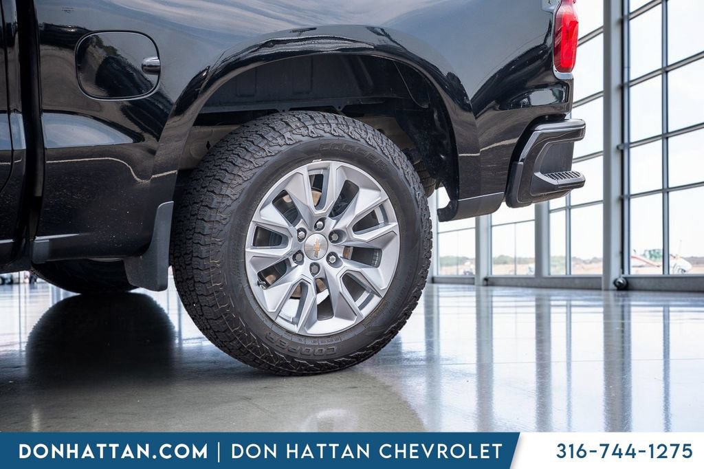 Used 2024 Chevrolet Silverado 1500 Custom AWD/4WD image 24
