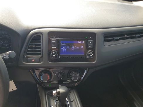 Used 2021 Honda HR-V LX image 21