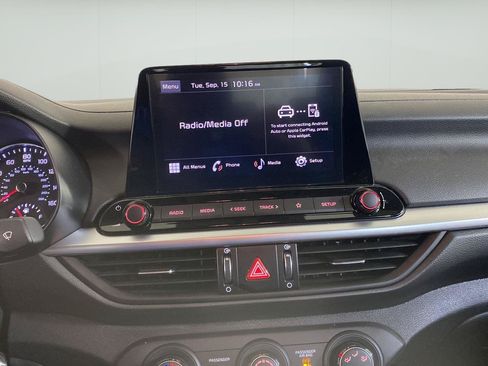 Used 2024 Kia Forte LXS w/ LXS Technology Package FWD image 20