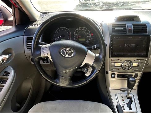 Used 2013 Toyota Corolla LE w/ Premium Pkg image 5