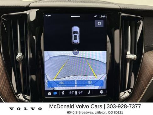 Certified 2023 Volvo XC60 B5 Ultimate w/ Climate Package AWD/4WD image 17
