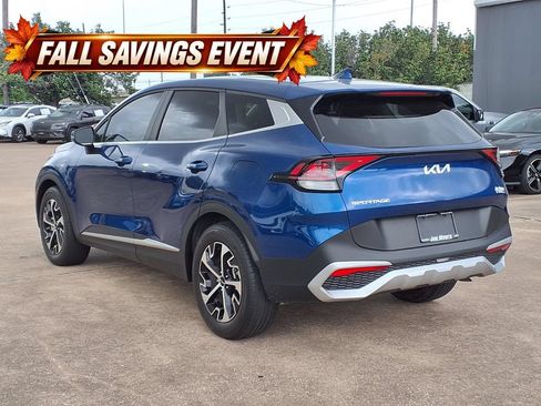 Used 2024 Kia Sportage EX FWD image 2