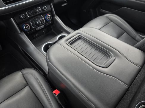 Used 2023 Chevrolet Tahoe LT w/ Luxury Package AWD/4WD image 18