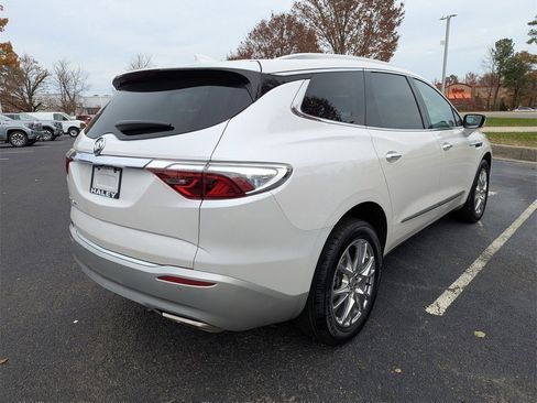 Used 2023 Buick Enclave Essence w/ Experience Buick Package image 8