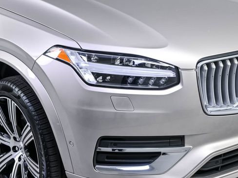Used 2025 Volvo XC90 B6 Plus w/ Protection Package Premier AWD/4WD image 40