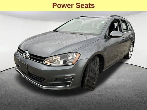 Used 2016 Volkswagen Golf SE image 5