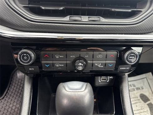 Used 2024 Jeep Compass Trailhawk image 21