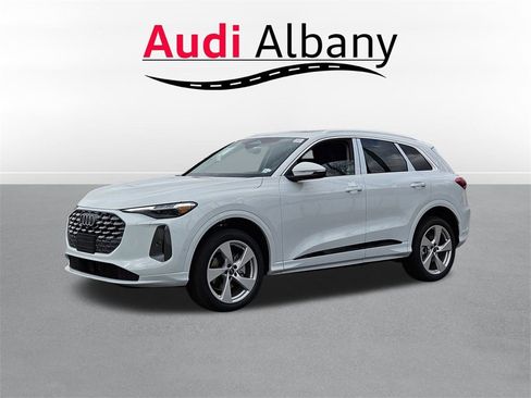 New 2025 Audi Q5 Premium Plus image 6