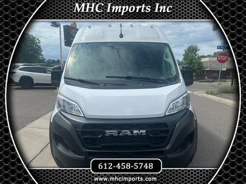Used 2024 RAM ProMaster 2500 FWD image 1